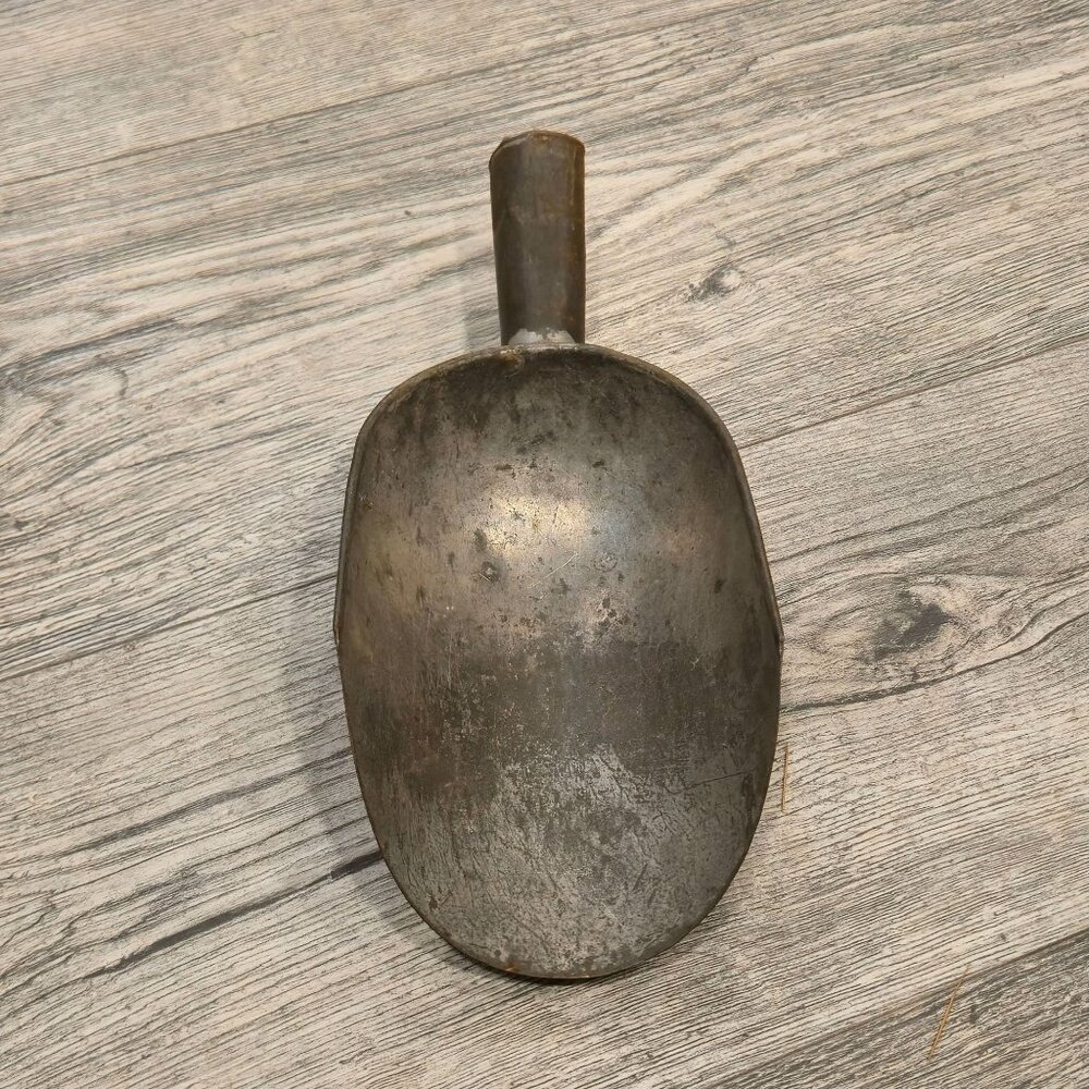 Vintage Metal Grain Scoop Shovel Rustic Farmhouse Primitive Antique Steel Tool - Picture 2 of 13